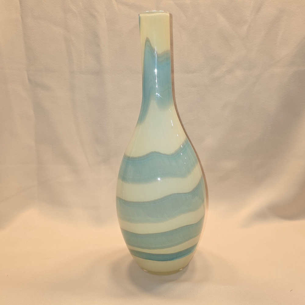 Kohl's San Marino Glass Vase Home Decor Blue Cream LIKE_NEW Hand Blown F0ZK107 - Picture 4 of 7
